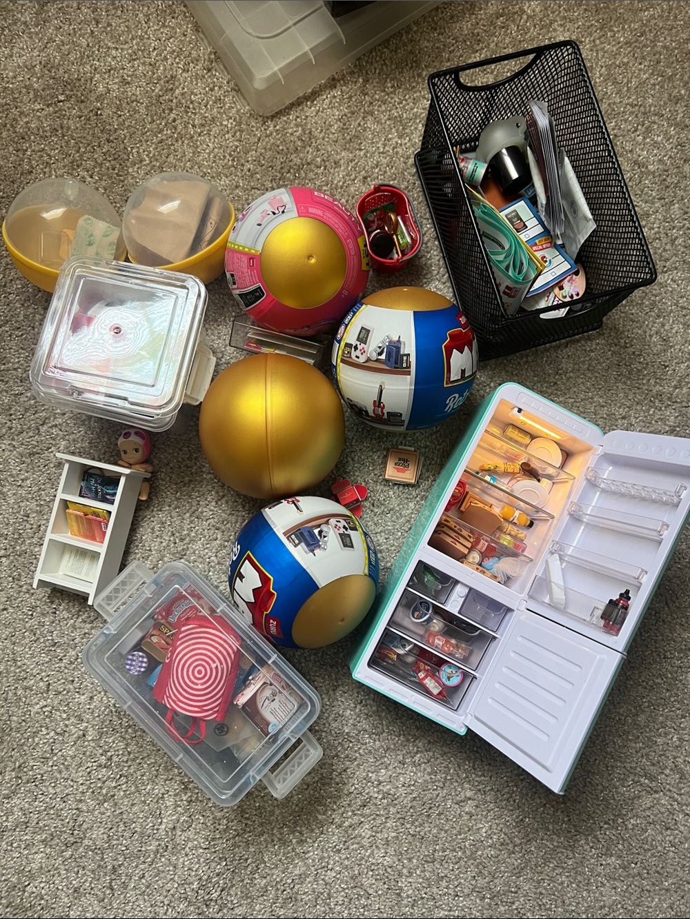 MiniBrand Playset.
